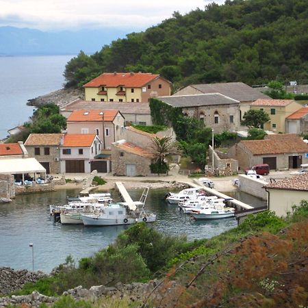 Apartments Nada - 150 M From Sea Mali Lošinj Exteriör bild